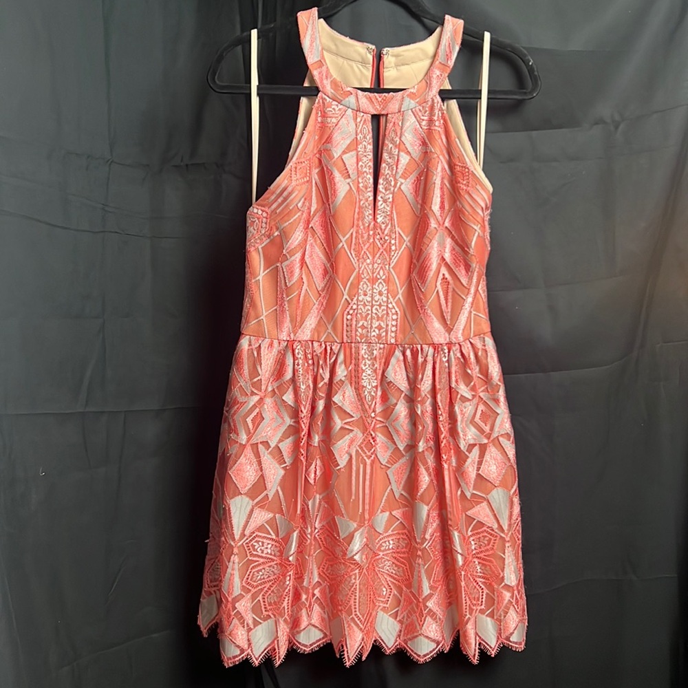 BCBG MAXAZARIA peach- size 8 - lace Gatsby style dress